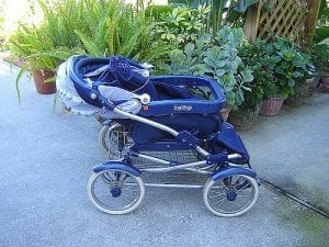 This stroller is commonly used by babies. Parents use this one when they go shopping with their toddlers. It helps them to feel comfortable when they are roaming around. 