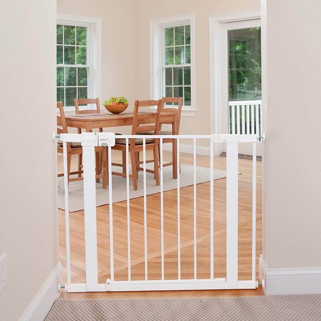 munchkin baby gate target