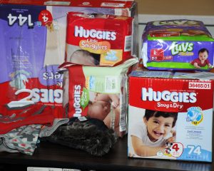 boxes of huggies diapers, top diapers for babies with sensitive skin, great diapers