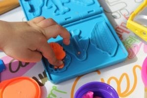 The Play-Doh Fun Tub is a highly interactive and enjoyable toy set. Included within its contents are traditional clay hues that broaden the possibilities in creativity,