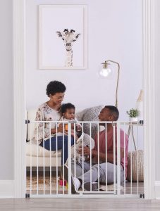 This baby gates expands between 29-38 and 42-47 inches wide to fit openings. This baby gates is recommended for children 6-23 months 