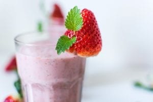 Healthy protein shakes for kids - Strawberry banana smoothie are full of fiber and good carbs. This implies that a smoothie made with strawberries and bananas is a great way to feel full without making you feel heavy.