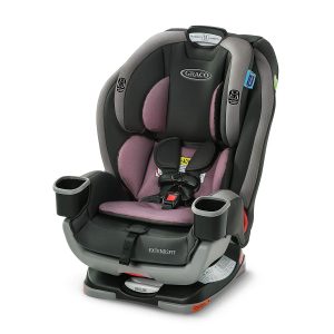 Graco car seat with two cup holders on the arm rests, with harness 