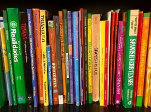 spanish books for high school students