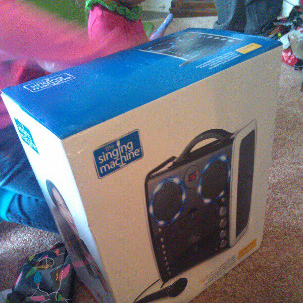 Best Kids' Karaoke Machines 2024 FamilyHype