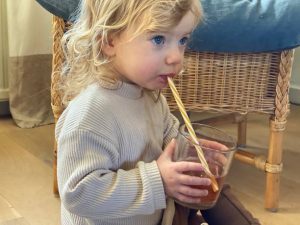 Invest in the necessary items like the perfect sippy glass your child to adapt into the new drinking pattern. These innovative gear essentials offer a practical solution for your child's introduction to this type of drinking.