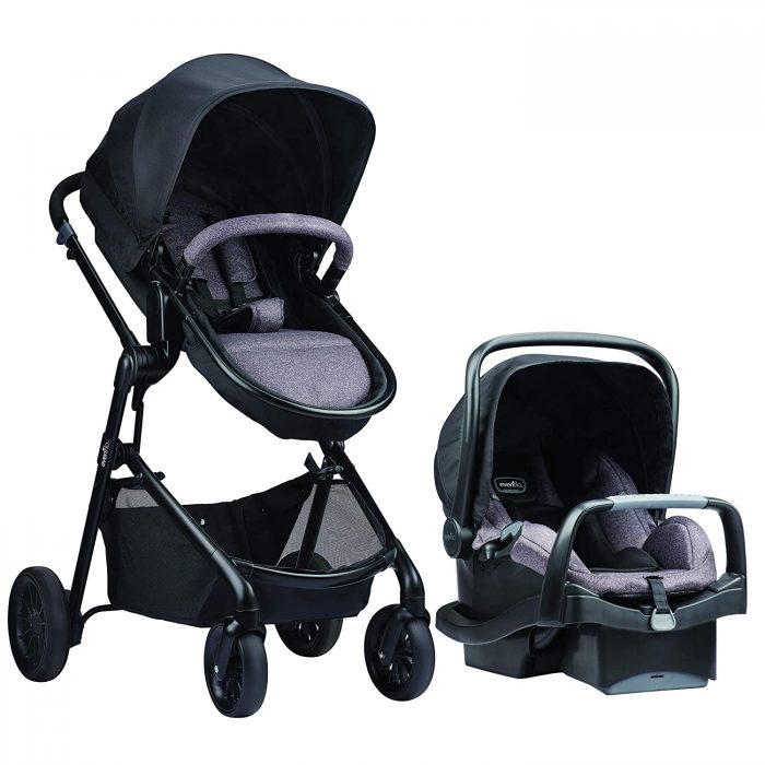 Black prams and car seat, which are both perfect for newborns. These prams are very comfortable for your children.