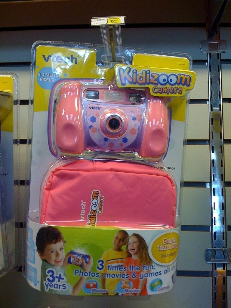 This toy cam is perfect for kids ages 3-9, and it has many features, including duo lenses in the front and rear.