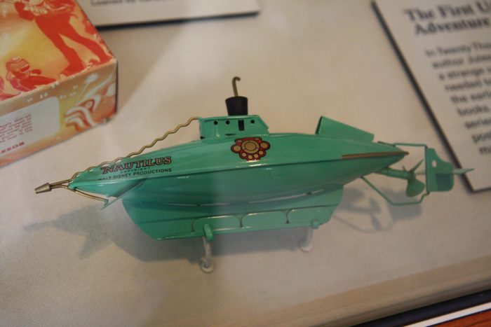 This remote control model of a submarine is a high-quality option for your child since it’s got an FM transmitter and a mode with six channels.