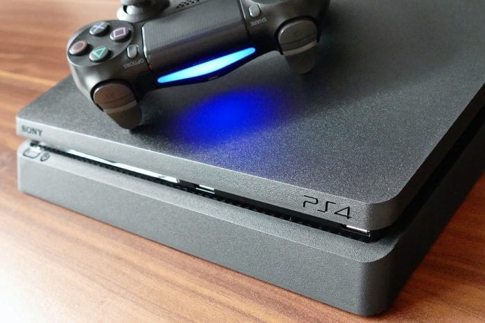 Giving a toy gift like console to 13 year old boy can make them happy Console gift for 13 years old boy