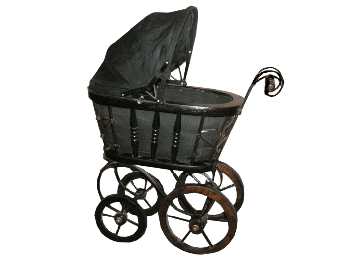 It's the old school pram. Seeing this will make you appreciate modern strollers in the market.
