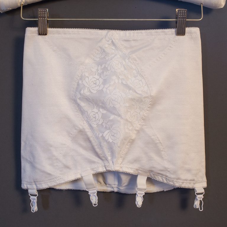 The Best Postpartum Belly Wrap 2024