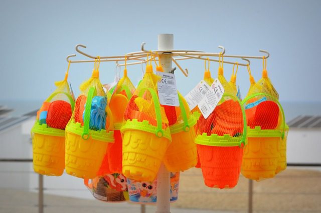 colorful sand pails best for beaches