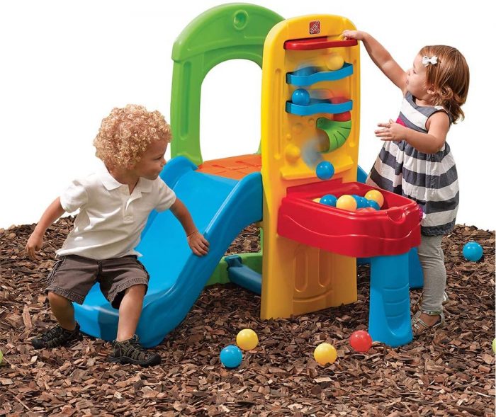 The toddler climbing toy improves their gross motor skills and it serves as a good exercise, too.