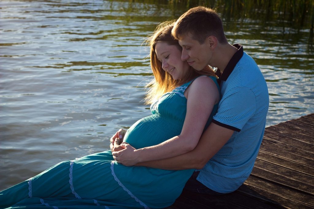 Fun Activities For Pregnant Couples. When, Why & How Family Hype