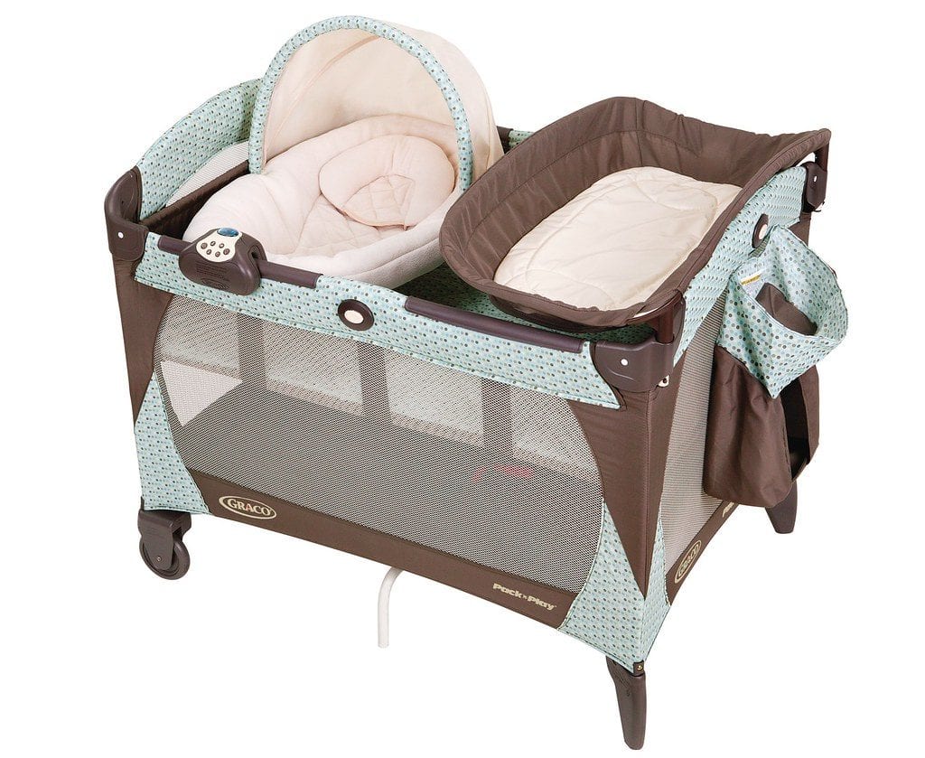 Graco mini pack and play portable crib. 