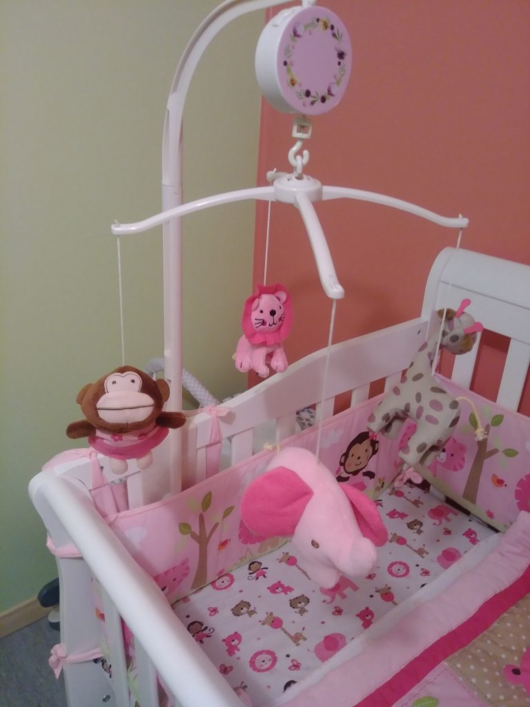 crib bumper with solid headboard