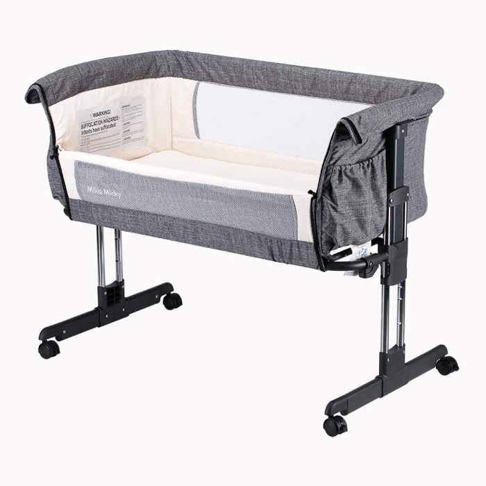 It has two-side mesh which allow air to circulate on the crib