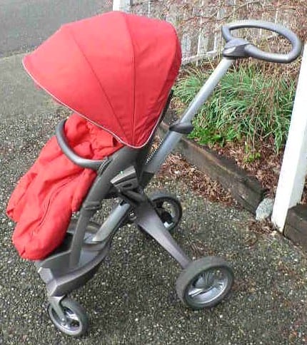 Stokke red baby pram, super beautiful