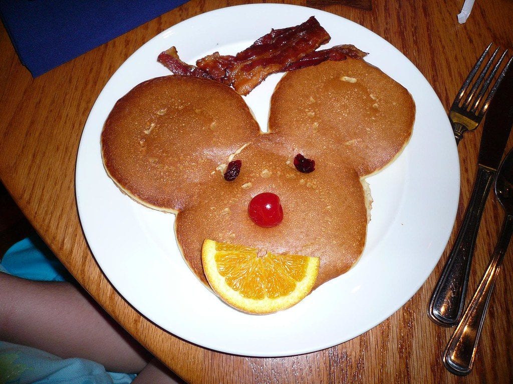 A cute pancake idea for your child to enjoy.