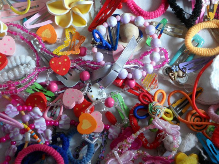 little girl play jewelry sets