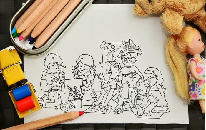 Materials that can be used for kid's arts and crafts