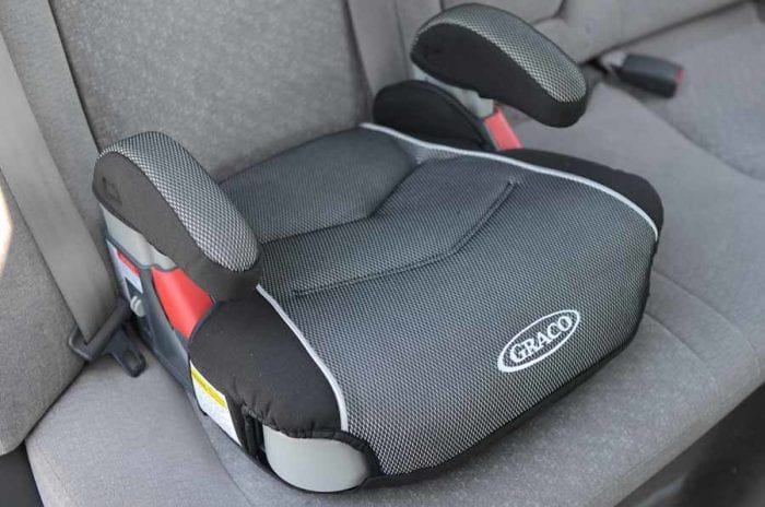 Graco backless Booster car seats is also one of the parents' favorites car seat.