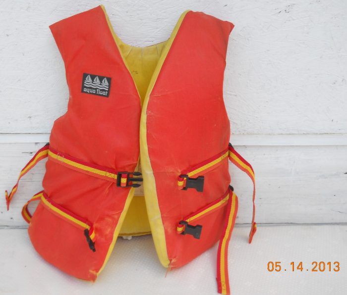 Best Fishing Life Jackets 2022 Life Jackets Review Life Vest FamilyHype