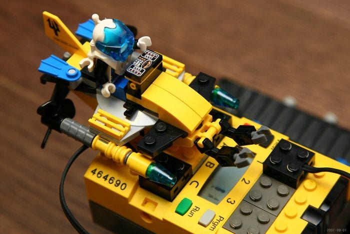 A STEM toy that can be given as a present to a kid in any occasion.