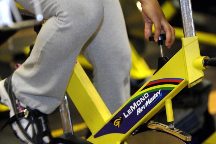 Burn calories using the exercise bike for home gym set up