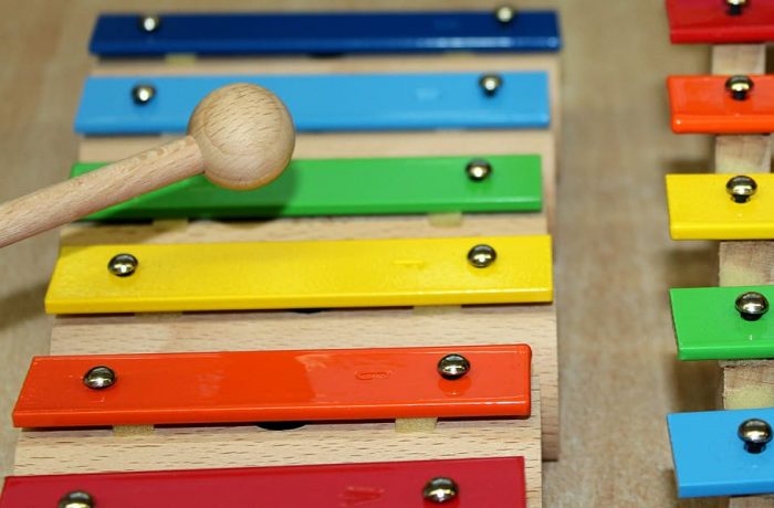 This xylophone for kids also comes with two mallets - double the fun while making music!
