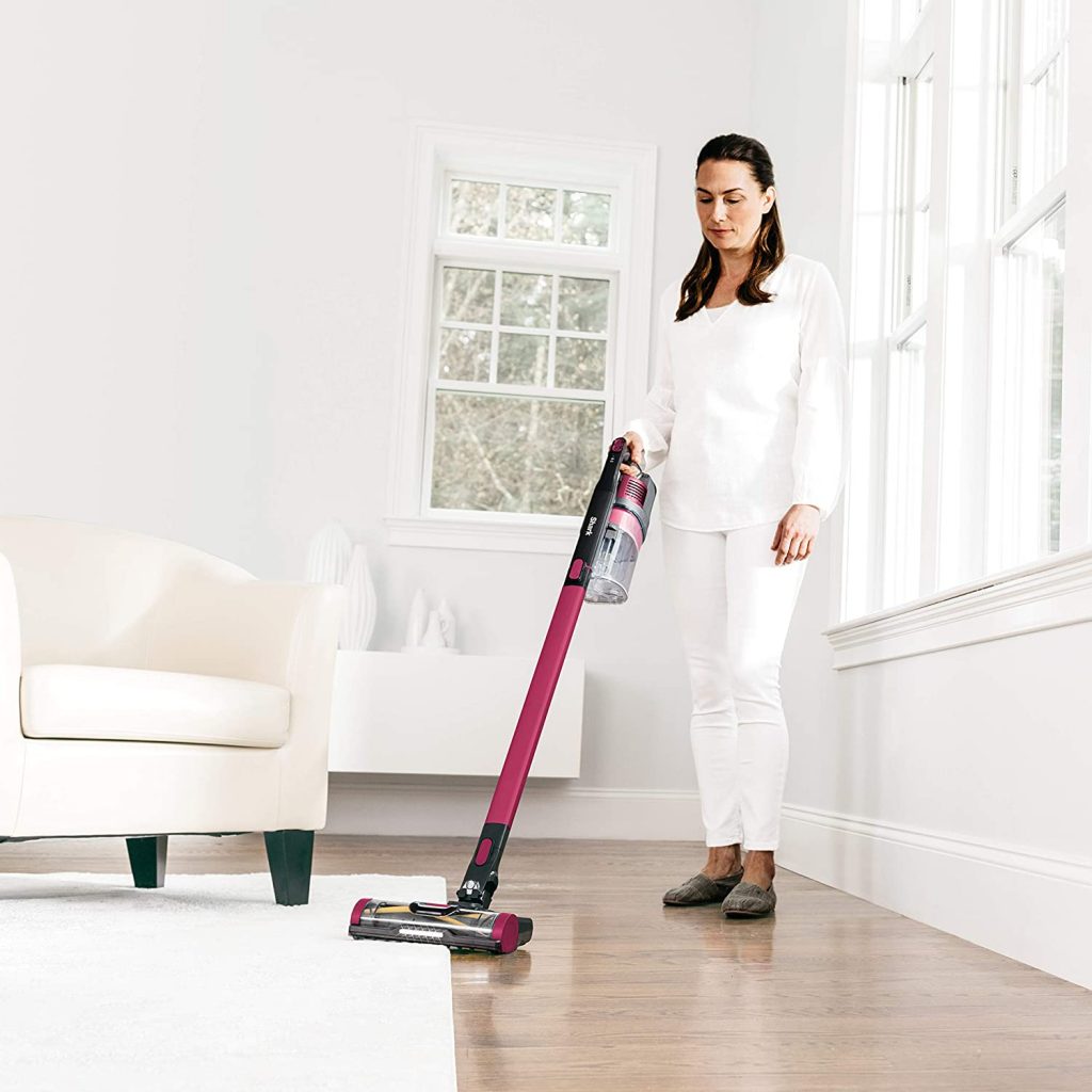 She using cordless stick vacuum