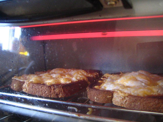 Best toaster and ovens for your kitchen needs