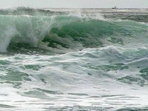 Summer Jokes: A sea waves during summer.