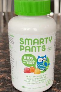 SmartyPants Kids Fiber (supplement for kids) contributes to healthy digestive tract of kids.