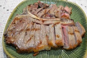 Instructions in cooking an air fryer t-bone steak. Prepare The Baked Potato And Cornbread Stuffing To Accompany The Steak. Remember proper way of cooking t-bone steaks for delicious steak.