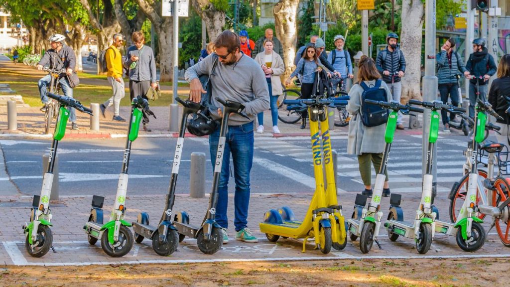 Choosing A Safe Scooter For City Living - Family Hype