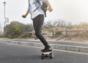 It is exciting to use the electric skateboard. There are people like this guy using an electric skateboard to go around the city. 
