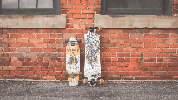 longboard vs skateboard 