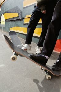 Select the best complete skateboard for intermediary