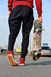 The storage of your accessories is a key factor in preserving them for as long as possible. It's important to remember that maintaining your pads is key to an enjoyable skateboarding experience.
