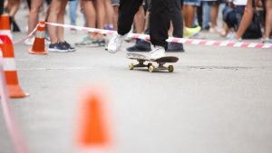 prepare for a skateboarding competition