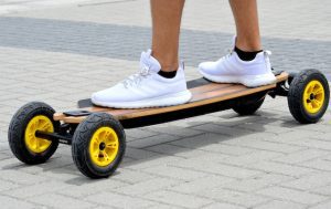 Electric skateboard