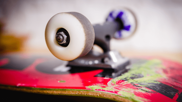 Skateboard wheel