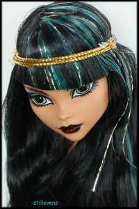 Monster High Cleo De Nile with turquoise hair highlights!